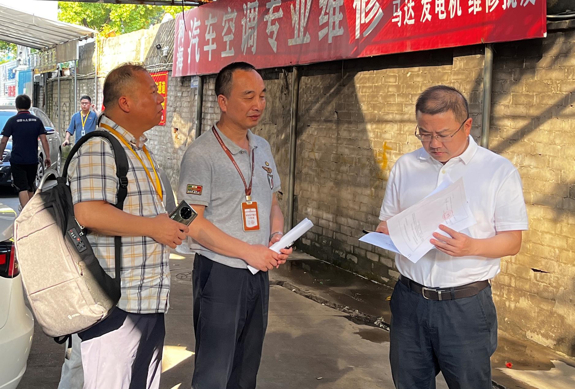 集團(tuán)黨委委員、紀(jì)委書記陳小偉帶隊(duì)檢查 面粉公司安全生產(chǎn)工作